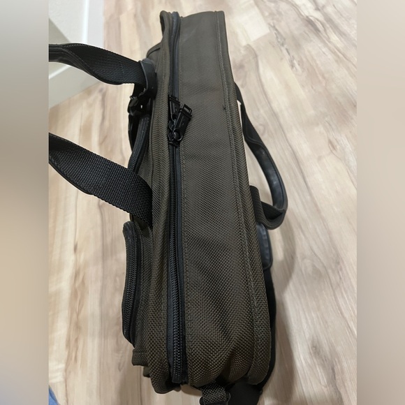Tumi Alpha Expandable Organizer Laptop Briefcase Messenger Bag - Picture 3 of 13
